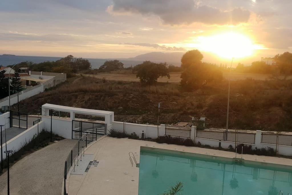 Апартаменти Atico Con Piscina, Golf, Vistas Al Mar Торре-де-Бенаґальбон Екстер'єр фото