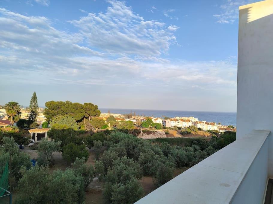 Апартаменти Atico Con Piscina, Golf, Vistas Al Mar Торре-де-Бенаґальбон Екстер'єр фото