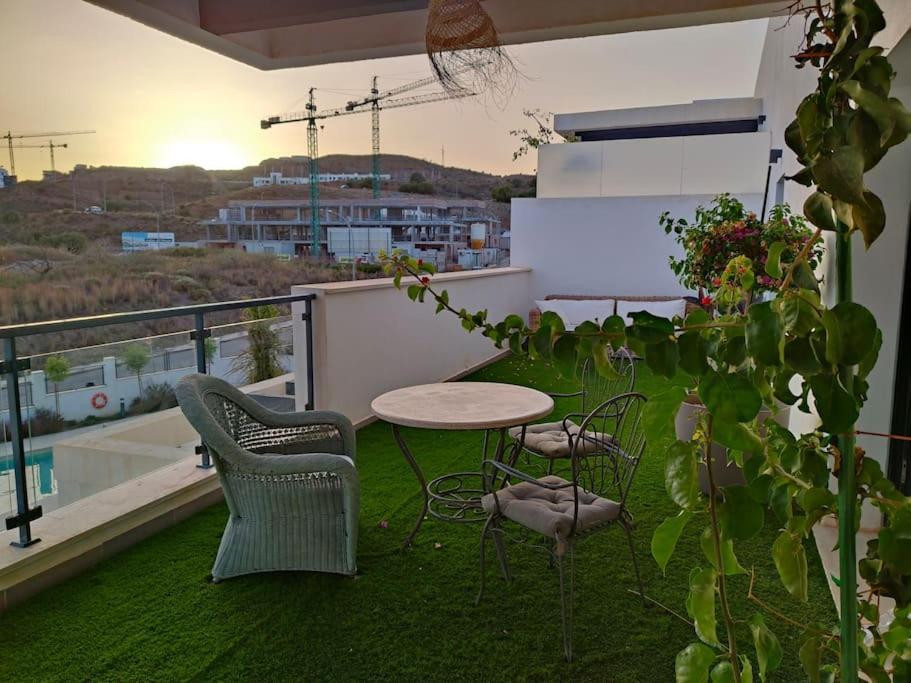Апартаменти Atico Con Piscina, Golf, Vistas Al Mar Торре-де-Бенаґальбон Екстер'єр фото