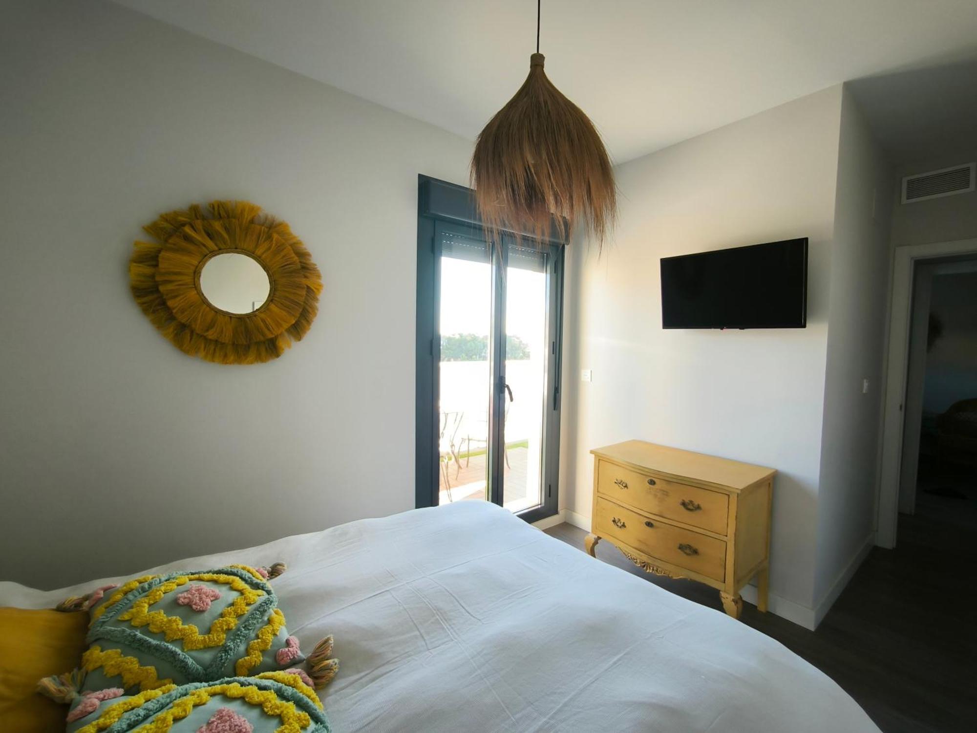 Апартаменти Atico Con Piscina, Golf, Vistas Al Mar Торре-де-Бенаґальбон Екстер'єр фото