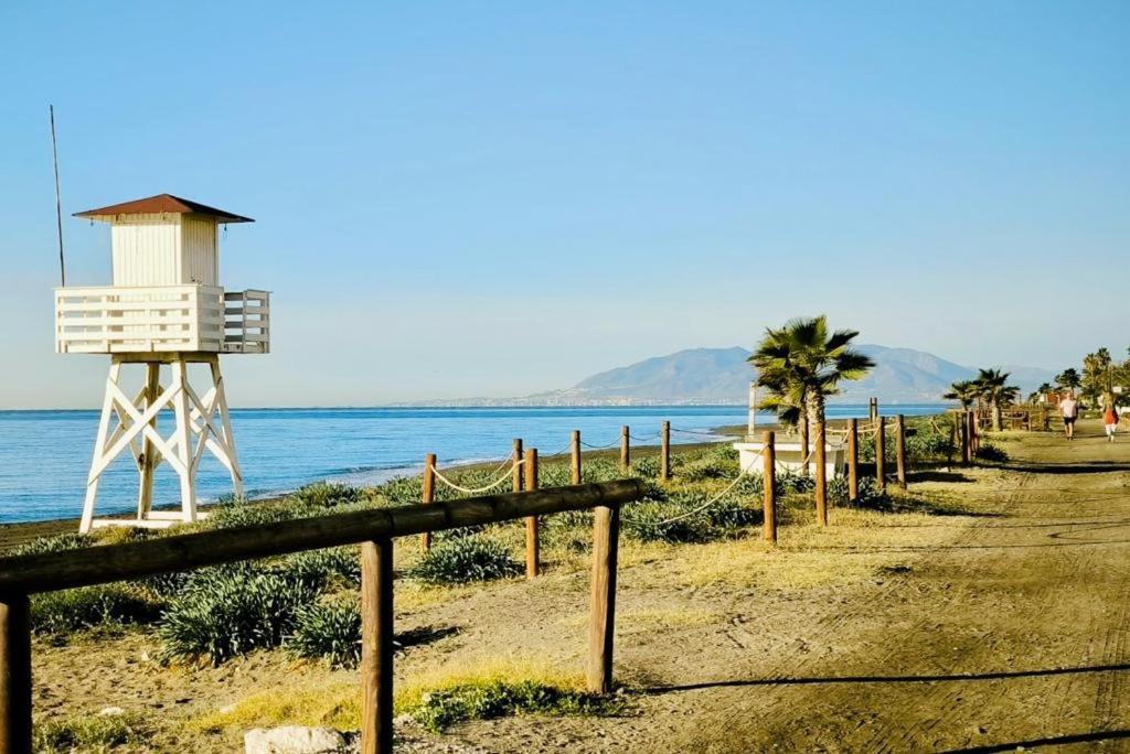 Апартаменти Atico Con Piscina, Golf, Vistas Al Mar Торре-де-Бенаґальбон Екстер'єр фото